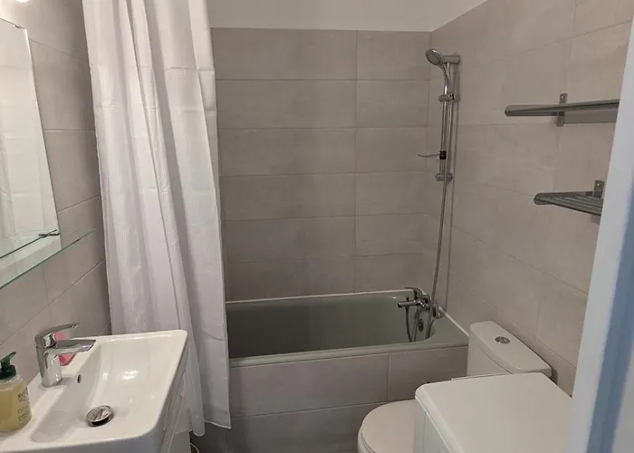 Apartamento 5 Personnes Avec Garage, Balcon Et Belle Vue *